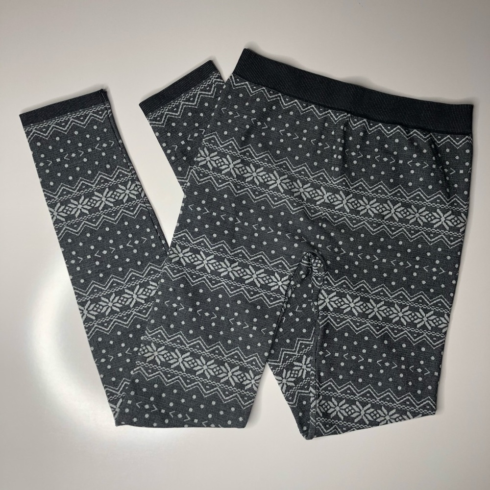 Ardene Holiday Snowy Patterned Black & White Stretchy Leggings Tights Pants